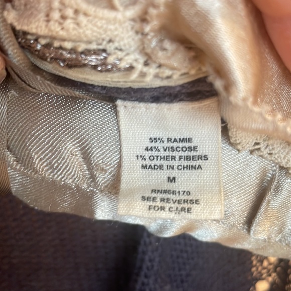 Moth - sweater - Picture 3 of 4